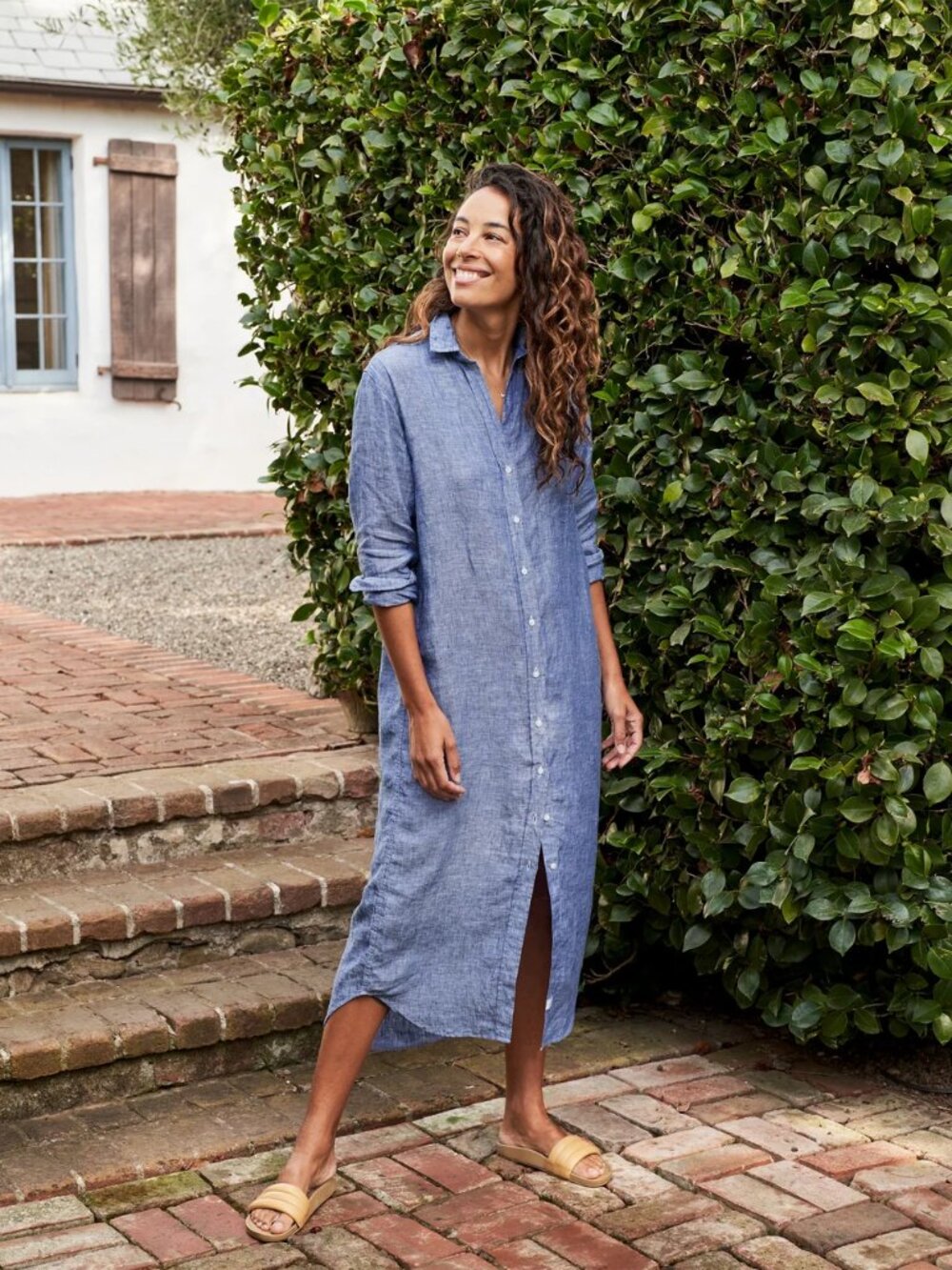 Frank & Eileen RORY Famous Blue, Lived-in Linen - Size L